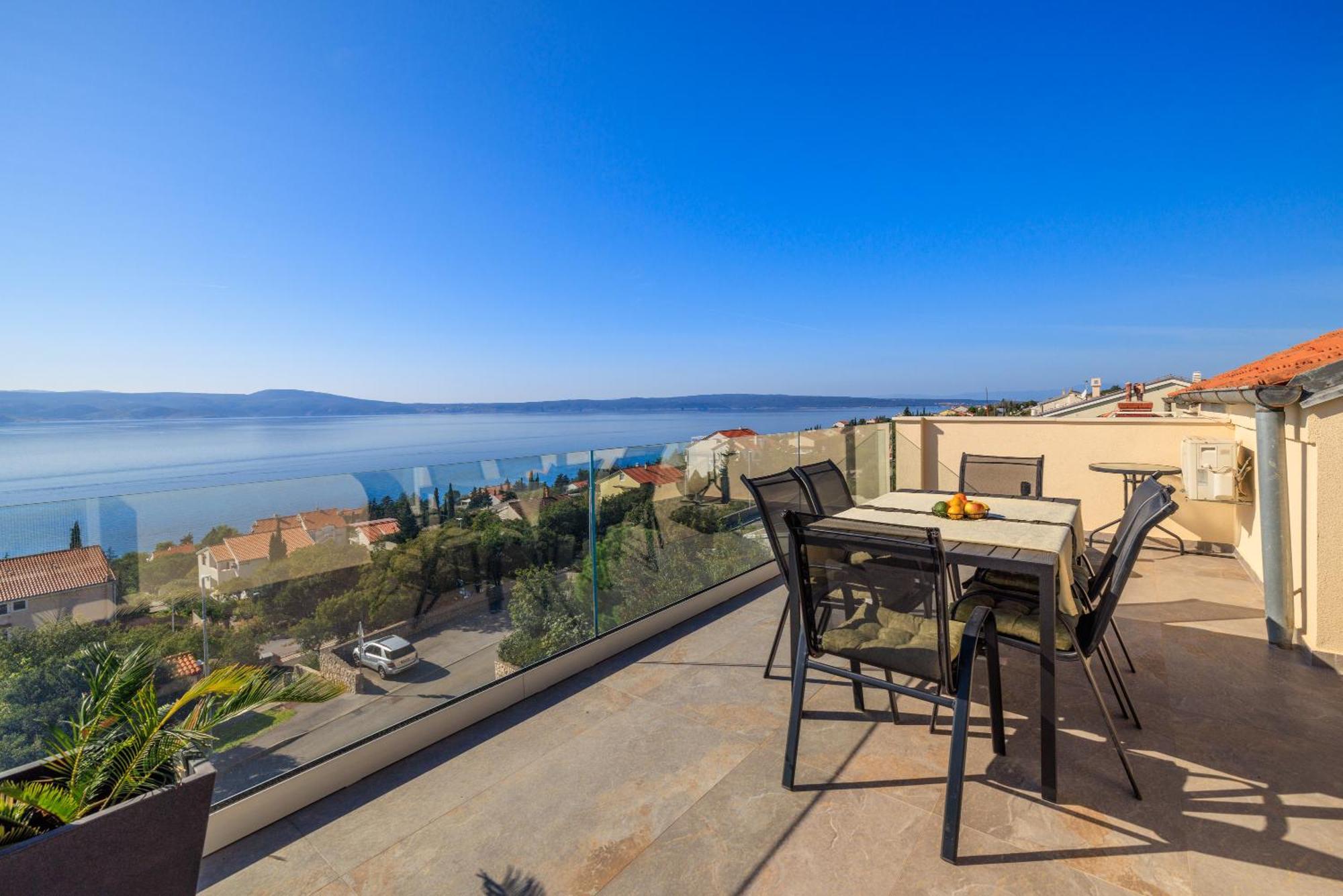 Apartmani Tijana Novi Vinodolski Exteriör bild